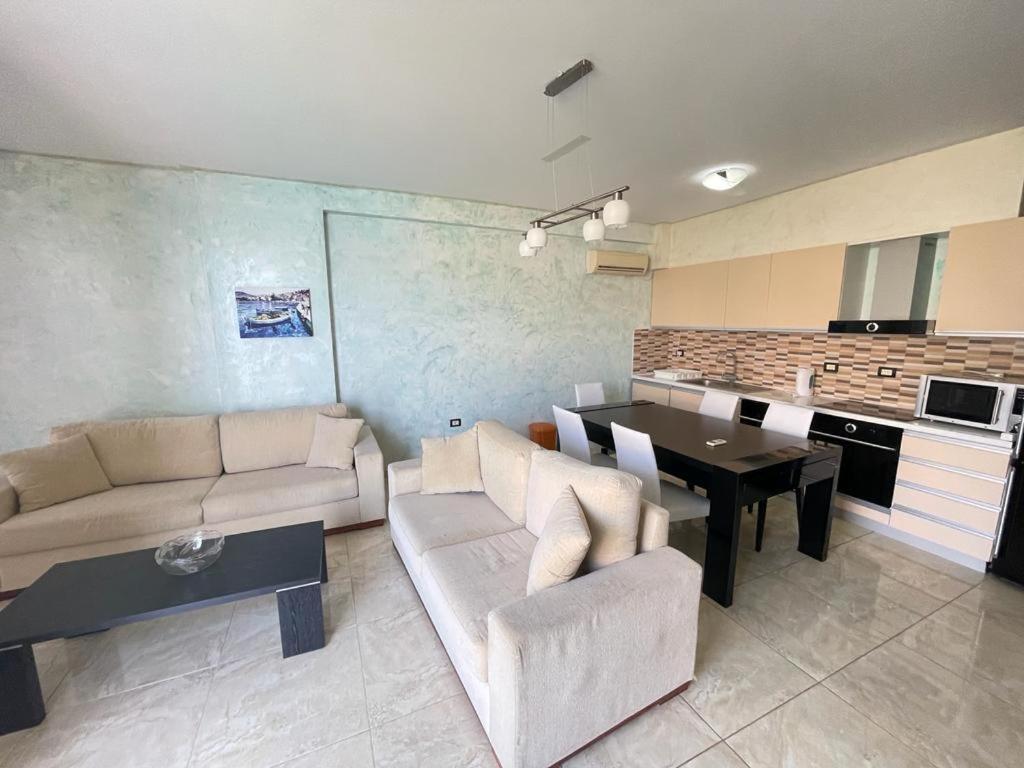 1-Stunning Sea View Apartments! ซารานเดอ ภายนอก รูปภาพ